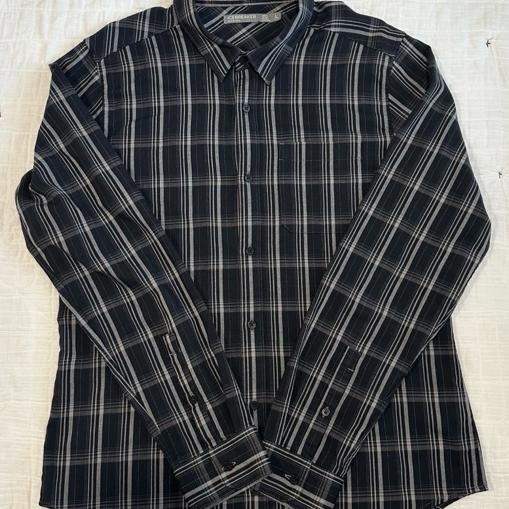Icebreaker Black and Gray Plaid Men's Shirt L
